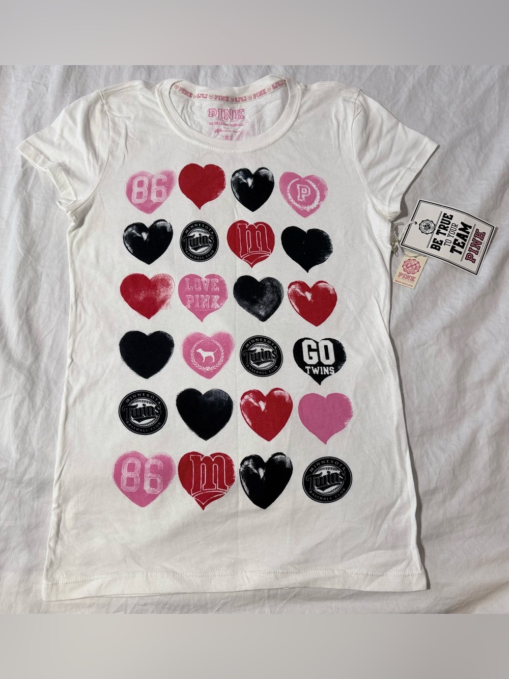 ✨Victoria’s Secret PINK Minnesota Twins Top✨